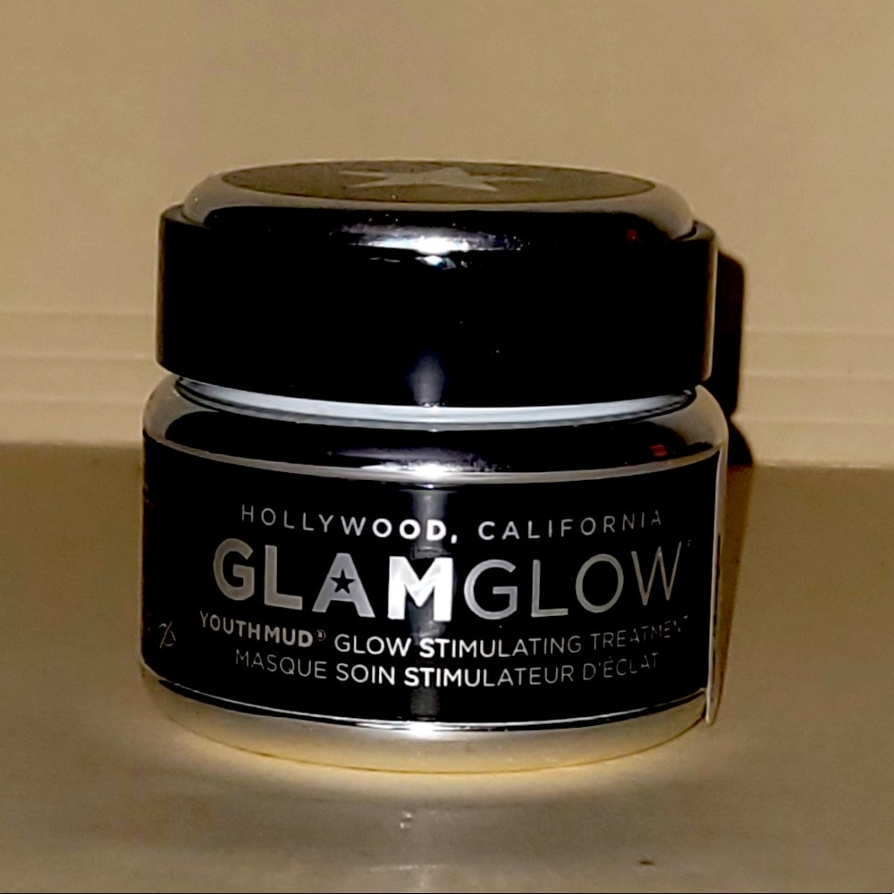 GLAMGLOW YOUTHMUD Glow Stimulating & Exfoliating T